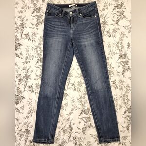 Lauren Conrad Size 6 Mid Rise Skinny Jeans